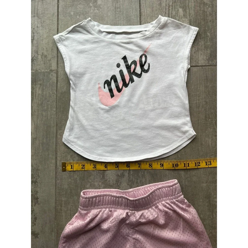 NIKE Baby Toddler Girl 2 Piece Outfit Set Pink Athletic T-Shirt & Shorts 24m - Picture 7 of 9